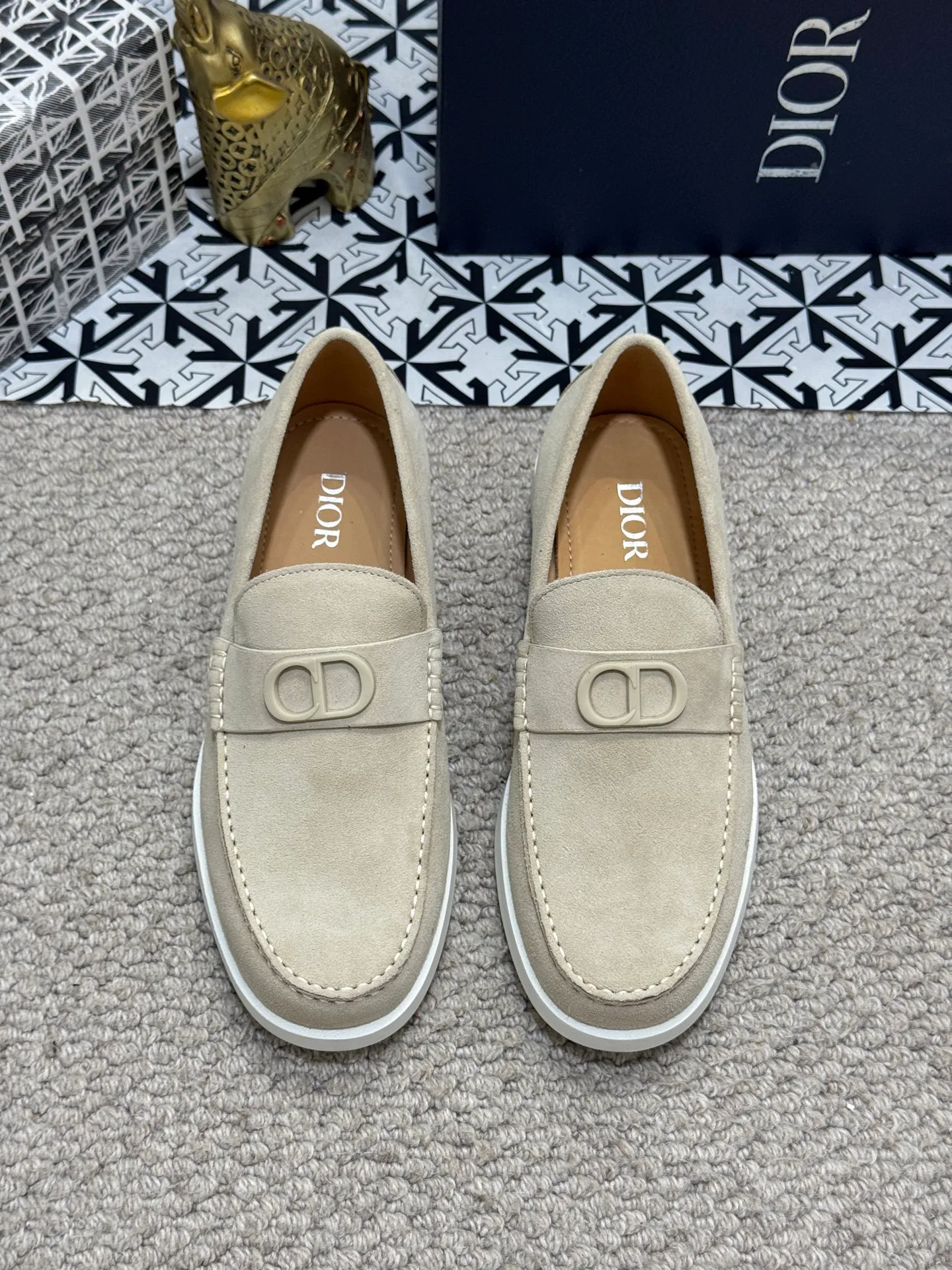 Men's men's shoes 💰480 [New style] 🍺🍺Dior men's casual shoes - a high version of the original one-to-one replica. It is a casual dress shoe. Crafted from luxuriously soft navy suede❤️‍🔥Cow leather lining💘Oblique printed panels on the upper. The lightweight white rubber sole adds sophistication, with an Oblique pattern engraved on the outsole and branding on the back. Size: 38-44 (45, 46 customized